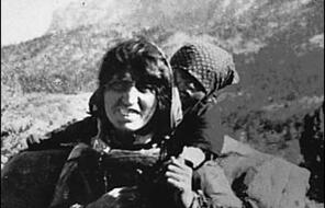  Fleeing from death. An Armenian mother on the heights of the Taurus Mountains. 